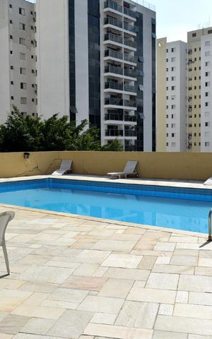 Apartamento à venda com 115m², 3 quartos e 3 vagasPiscina 2