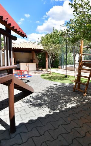 Apartamento à venda com 86m², 3 quartos e 2 vagasÁrea comum - Playground