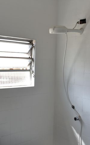 Casa à venda com 160m², 2 quartos e 4 vagasBanheiro 1