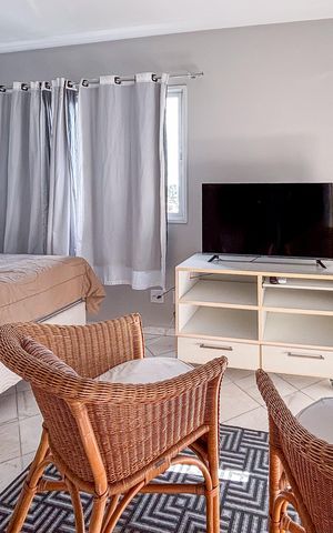 Studio à venda com 25m², 1 quarto e 1 vaga Studio à venda com 25m², 1 quarto e 1 vagaStudio
