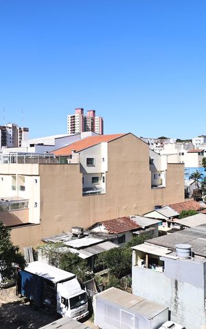 Apartamento à venda com 140m², 2 quartos e 2 vagasVista da Sacada