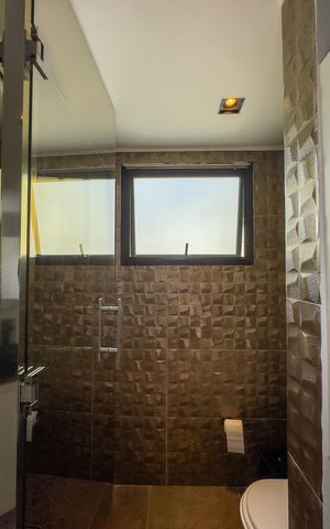 Apartamento à venda com 124m², 2 quartos e 2 vagas Apartamento à venda com 124m², 2 quartos e 2 vagasBanheiro da Suíte