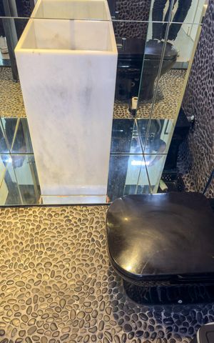 Apartamento à venda com 124m², 2 quartos e 2 vagas Apartamento à venda com 124m², 2 quartos e 2 vagasLavabo