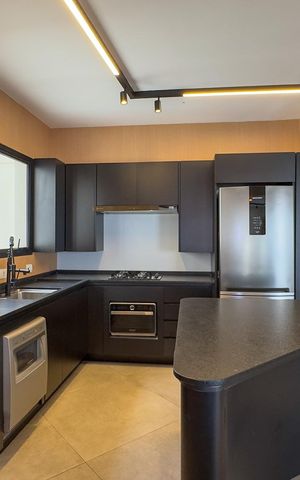Apartamento à venda com 124m², 2 quartos e 2 vagas Apartamento à venda com 124m², 2 quartos e 2 vagasCozinha