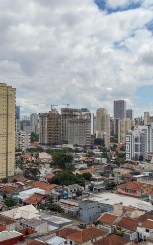 Apartamento à venda com 124m², 2 quartos e 2 vagas Apartamento à venda com 124m², 2 quartos e 2 vagasVista
