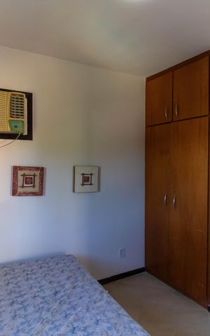Casa de condomínio à venda com 300m², 5 quartos e 2 vagas Casa de condomínio à venda com 300m², 5 quartos e 2 vagasSuíte Externa
