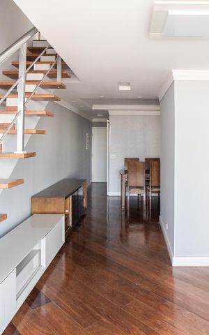 Apartamento à venda com 154m², 5 quartos e 2 vagas Apartamento à venda com 154m², 5 quartos e 2 vagasSala