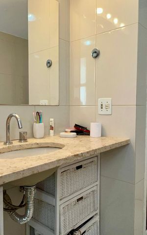 Apartamento à venda com 82m², 2 quartos e 1 vaga Apartamento à venda com 82m², 2 quartos e 1 vagaBanheiro