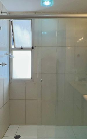 Apartamento à venda com 82m², 2 quartos e 1 vaga Apartamento à venda com 82m², 2 quartos e 1 vagaBanheiro