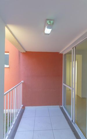 Apartamento à venda com 52m², 2 quartos e 1 vaga Apartamento à venda com 52m², 2 quartos e 1 vagaVaranda