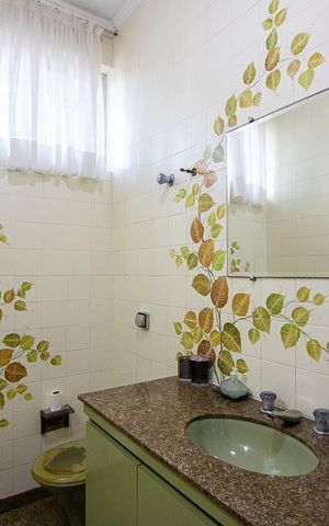 Casa para alugar com 459m², 5 quartos e 8 vagas Casa para alugar com 459m², 5 quartos e 8 vagasBanheiro do quarto 2