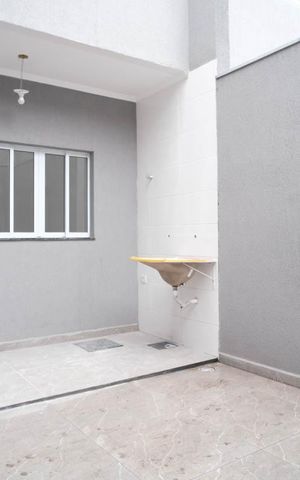 Casa à venda com 109m², 3 quartos e 2 vagasLavanderia