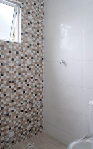 Casa à venda com 109m², 3 quartos e 2 vagasBanheiro/Suíte