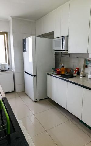 Apartamento para alugar com 117m², 3 quartos e 2 vagas Apartamento para alugar com 117m², 3 quartos e 2 vagasCozinha - Armários