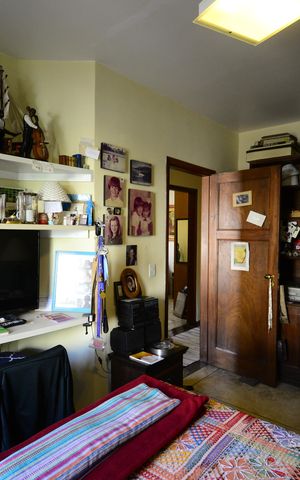 Casa à venda com 250m², 3 quartos e 2 vagasSuíte