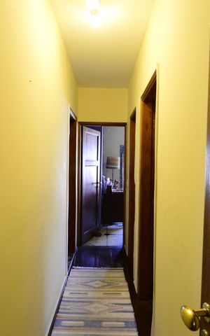Casa à venda com 250m², 3 quartos e 2 vagasCorredor
