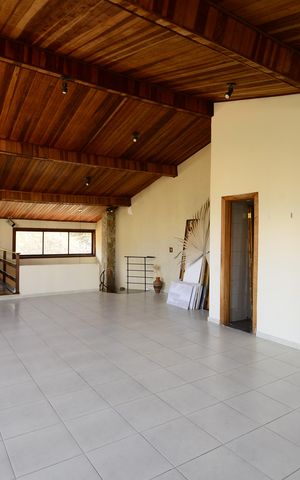 Casa à venda com 250m², 3 quartos e 2 vagasCobertura