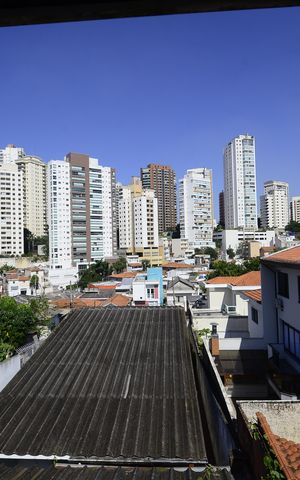 Casa à venda com 250m², 3 quartos e 2 vagasVista/Cobertura