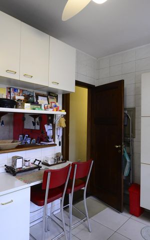 Casa à venda com 250m², 3 quartos e 2 vagasCozinha