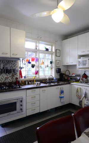 Casa à venda com 250m², 3 quartos e 2 vagasCozinha
