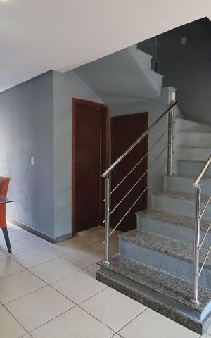 Casa de condomínio à venda com 82m², 2 quartos e 1 vagaSala
