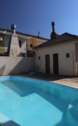 Casa de condomínio à venda com 82m², 2 quartos e 1 vagaÁrea comum - Piscina