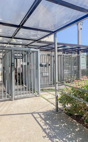 Apartamento à venda com 43m², 2 quartos e sem vaga Apartamento à venda com 43m², 2 quartos e sem vagaFachada