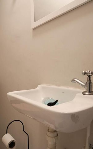 Casa à venda com 93m², 2 quartos e 1 vagaLavabo