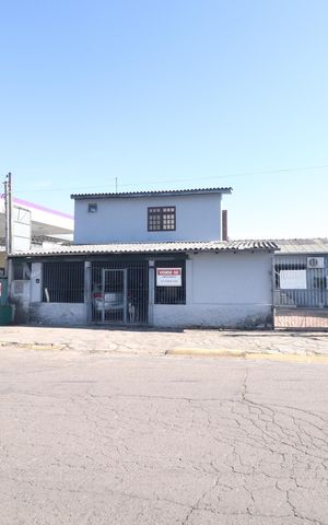 Casa à venda com 120m², 3 quartos e 3 vagasFachada