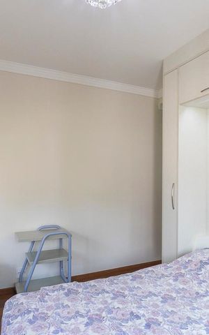 Casa de condomínio à venda com 300m², 4 quartos e 6 vagas Casa de condomínio à venda com 300m², 4 quartos e 6 vagas Suíte