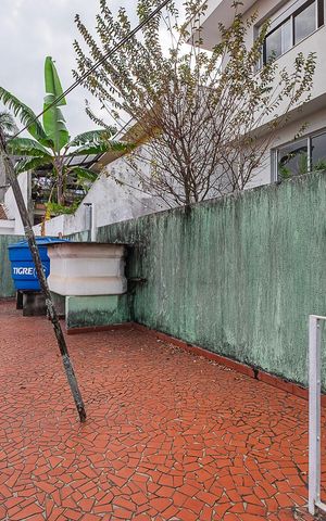 Casa à venda com 290m², 3 quartos e 3 vagas Casa à venda com 290m², 3 quartos e 3 vagasQuintal