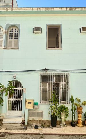 Casa de condomínio à venda com 140m², 3 quartos e 1 vaga Casa de condomínio à venda com 140m², 3 quartos e 1 vagaFachada