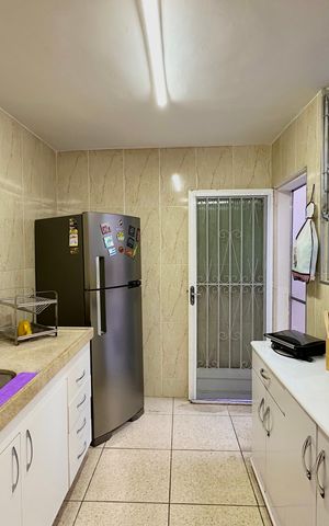 Casa de condomínio à venda com 140m², 3 quartos e 1 vaga Casa de condomínio à venda com 140m², 3 quartos e 1 vagaCozinha