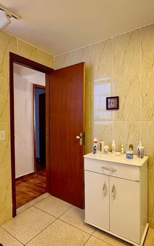 Casa de condomínio à venda com 140m², 3 quartos e 1 vaga Casa de condomínio à venda com 140m², 3 quartos e 1 vagaBanheiro