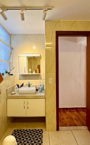 Casa de condomínio à venda com 140m², 3 quartos e 1 vaga Casa de condomínio à venda com 140m², 3 quartos e 1 vagaBanheiro