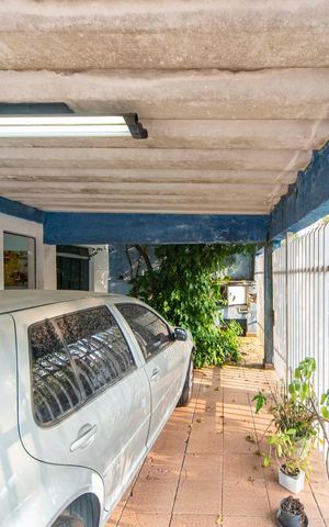 Casa à venda com 193m², 3 quartos e 2 vagas Casa à venda com 193m², 3 quartos e 2 vagasGaragem