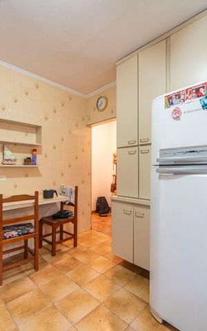 Casa à venda com 193m², 3 quartos e 2 vagas Casa à venda com 193m², 3 quartos e 2 vagasCozinha