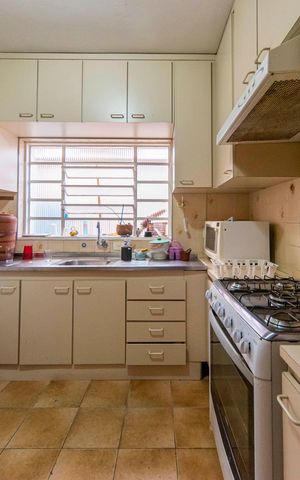 Casa à venda com 193m², 3 quartos e 2 vagas Casa à venda com 193m², 3 quartos e 2 vagasCozinha