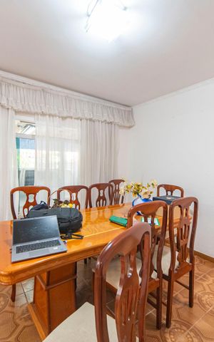 Casa à venda com 193m², 3 quartos e 2 vagas Casa à venda com 193m², 3 quartos e 2 vagasSala