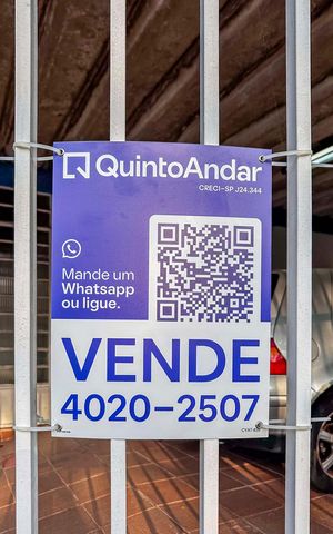 Casa à venda com 193m², 3 quartos e 2 vagas Casa à venda com 193m², 3 quartos e 2 vagasPlaca Banner Instalada na Fachada