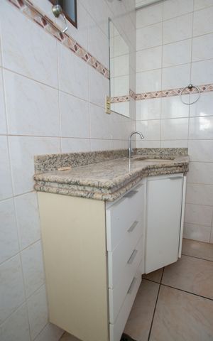 Apartamento para alugar com 120m², 3 quartos e 1 vaga Apartamento para alugar com 120m², 3 quartos e 1 vagaBanheiro da Suíte
