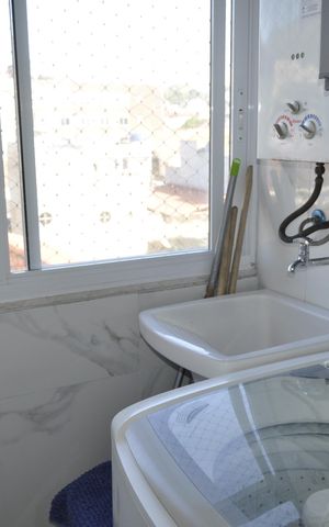 Apartamento à venda com 60m², 2 quartos e 1 vagaÁrea de Serviço