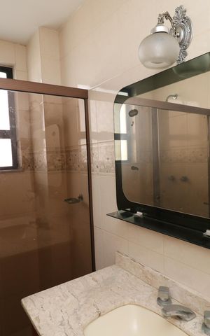 Apartamento à venda com 190m², 4 quartos e 2 vagasBanheiro da Suíte 2