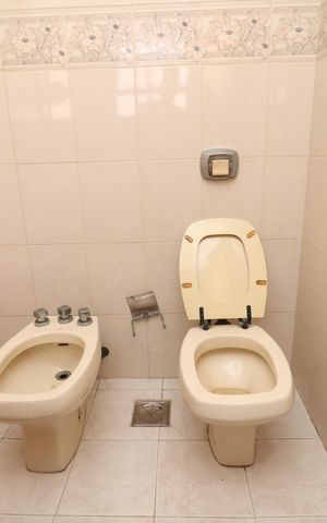 Apartamento à venda com 190m², 4 quartos e 2 vagasBanheiro da Suíte 2