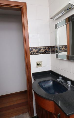Apartamento à venda com 190m², 4 quartos e 2 vagasBanheiro Social