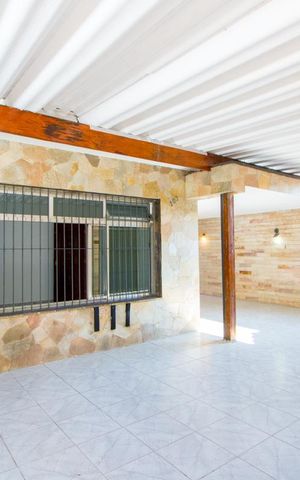 Casa para alugar com 210m², 3 quartos e 3 vagas Casa para alugar com 210m², 3 quartos e 3 vagasGaragem
