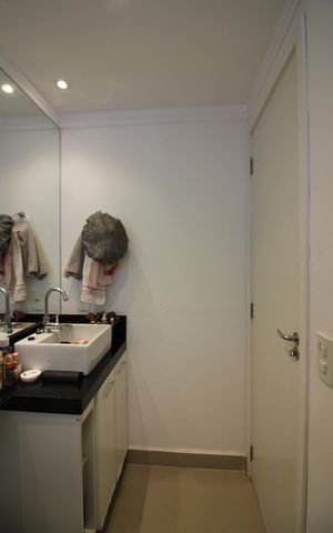 Apartamento à venda com 54m², 2 quartos e 1 vagaQuarto 1 - Suíte Banheiro 