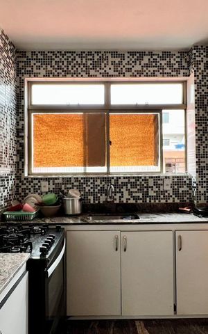 Apartamento à venda com 128m², 4 quartos e 3 vagas Apartamento à venda com 128m², 4 quartos e 3 vagasCozinha