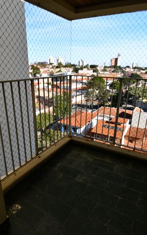 Apartamento à venda com 137m², 3 quartos e 2 vagasSacada da Suíte