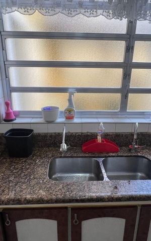 Casa à venda com 500m², 5 quartos e 8 vagas Casa à venda com 500m², 5 quartos e 8 vagasCozinha